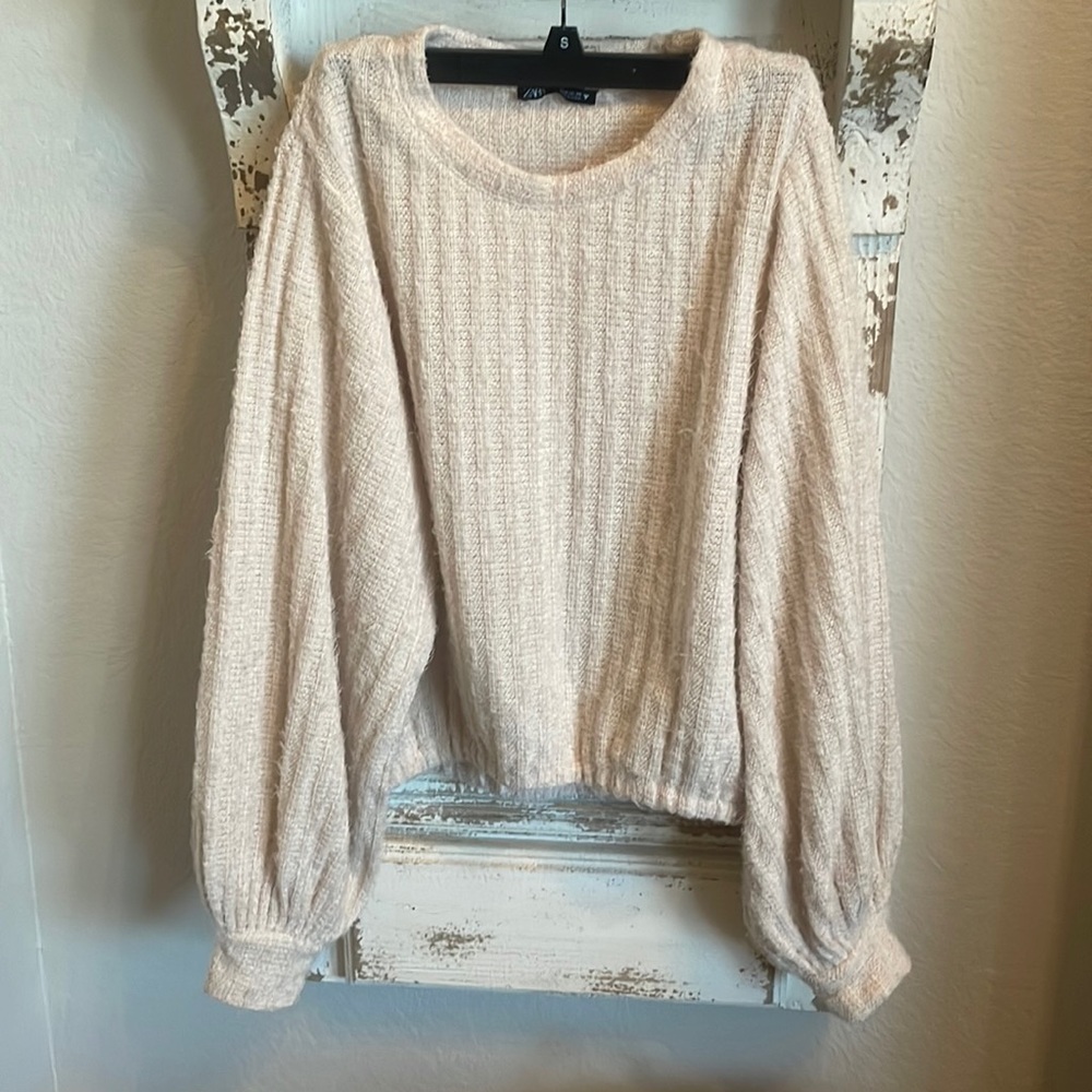 Balloon sleeve sweater